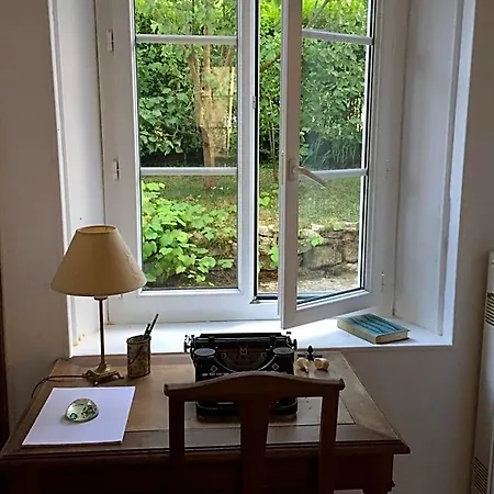 Chez Fred Et Cecile Bed & Breakfast 3*