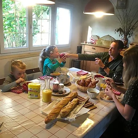 Chez Fred Et Cecile Bed & Breakfast 3*