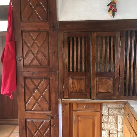 Chez Fred Et Cecile לינה וארוחת בוקר