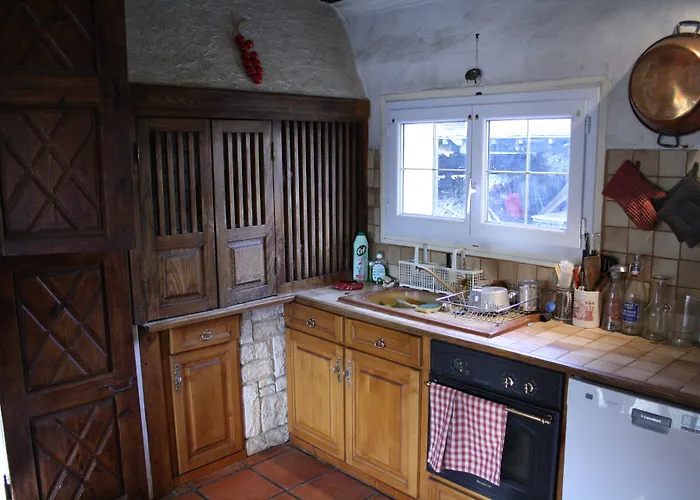 Chez Fred Et Cecile Bed & Breakfast 3*